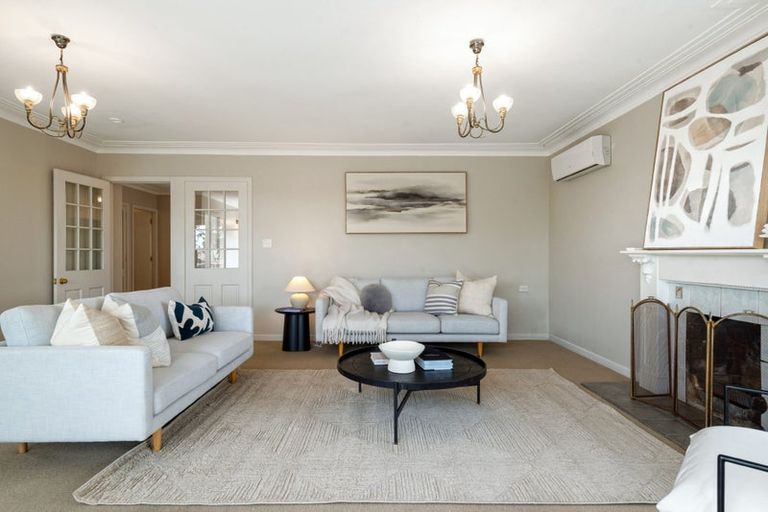 Photo of property in 1/95 Sylvan Avenue, Northcote, Auckland, 0627