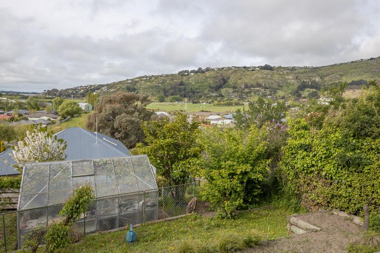 Photo of property in 125 Port Hills Road, Heathcote Valley, Christchurch, 8022