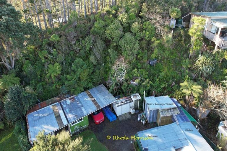 Photo of property in 11 Moana Road, Tinopai, Matakohe, 0593