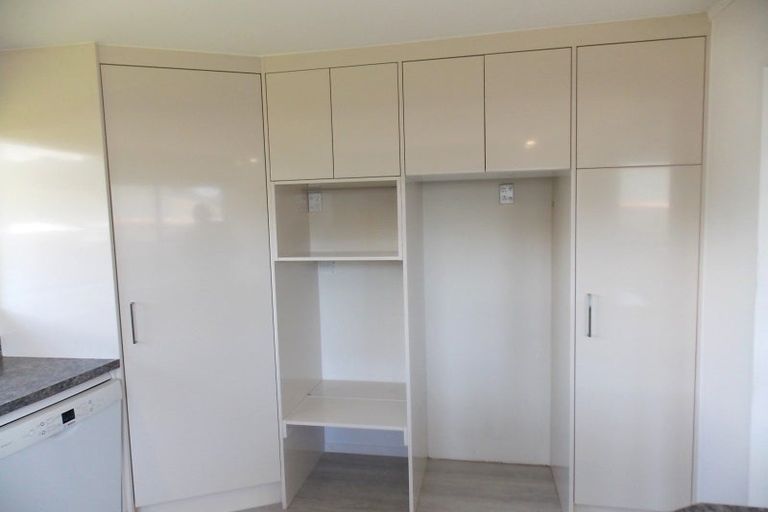 Photo of property in 64 Golders Road, Elderslea, Upper Hutt, 5018