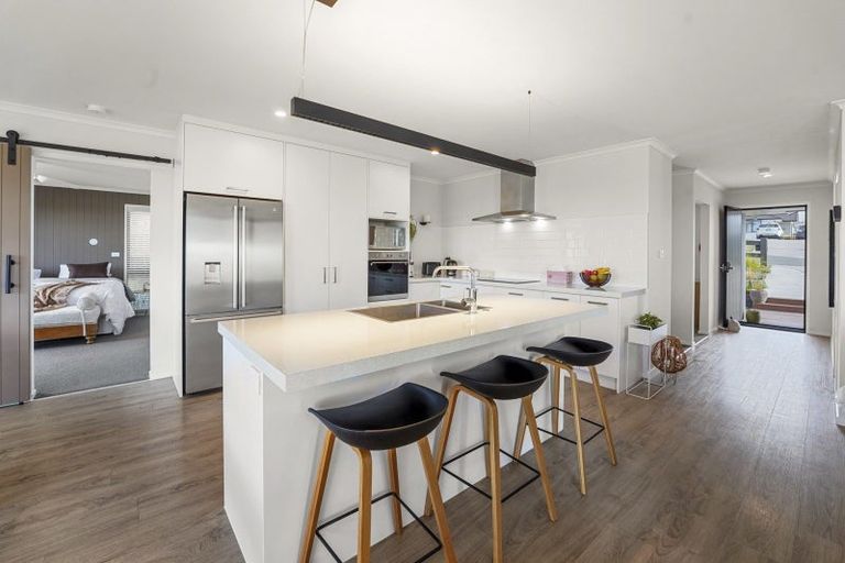 Photo of property in 6 Pataki Place, Omokoroa, 3114