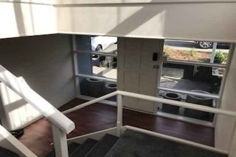 Photo of property in 305 Te Atatu Road, Te Atatu South, Auckland, 0610