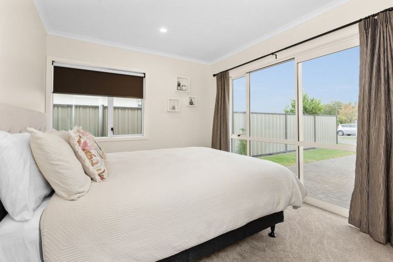 Photo of property in 13 Flemington Place, Taradale, Napier, 4112
