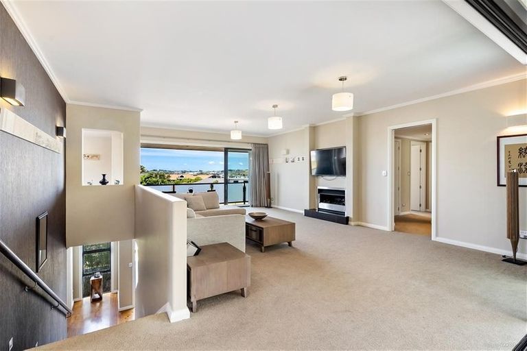 Photo of property in 21 Bayview Park Lane, Orewa, 0931