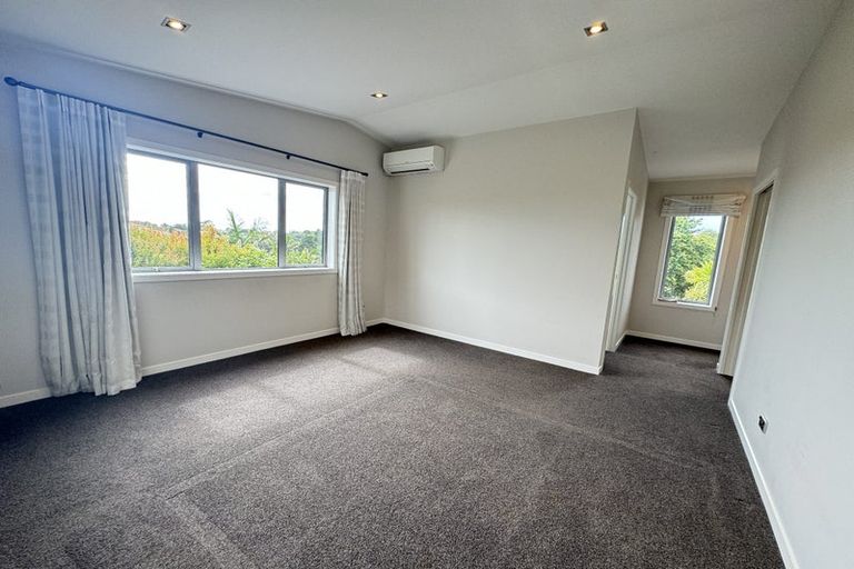 Photo of property in 2/6 Sandford Street, Campbells Bay, Auckland, 0630