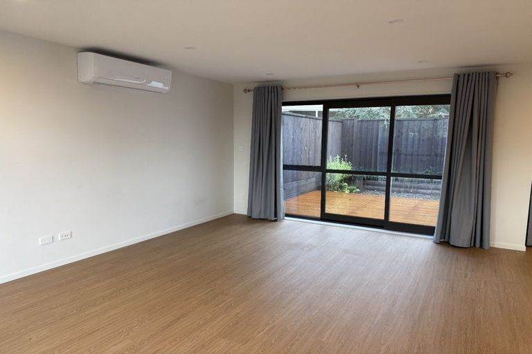 Photo of property in 31d Weldene Avenue, Glenfield, Auckland, 0629