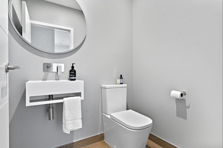 Photo of property in 6 Farley Avenue, Greytown, 5712