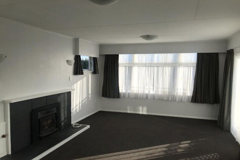 Photo of property in 1 Oaklea Avenue, Marton, 4710