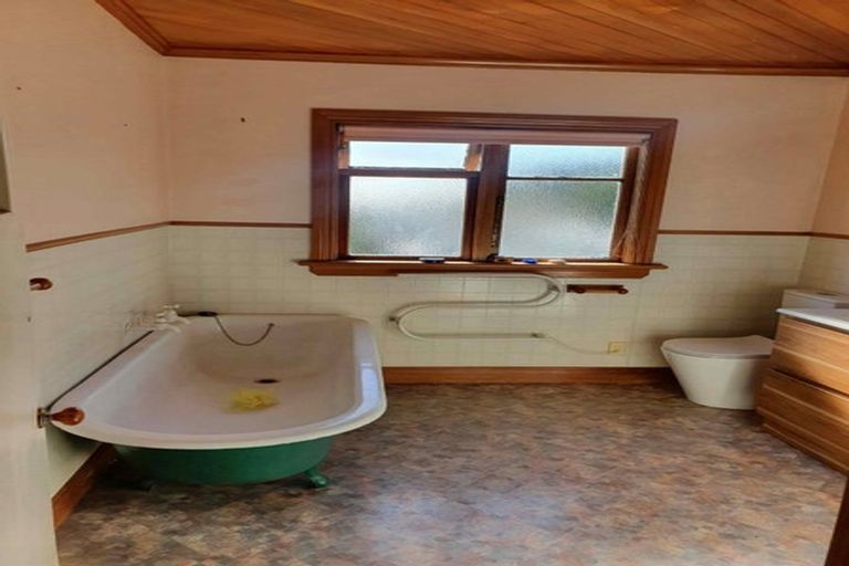 Photo of property in 81 Glenpark Avenue, Mornington, Dunedin, 9011