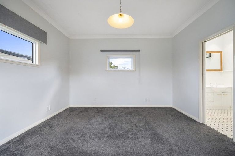 Photo of property in 63 Guy Avenue, Takaro, Palmerston North, 4410