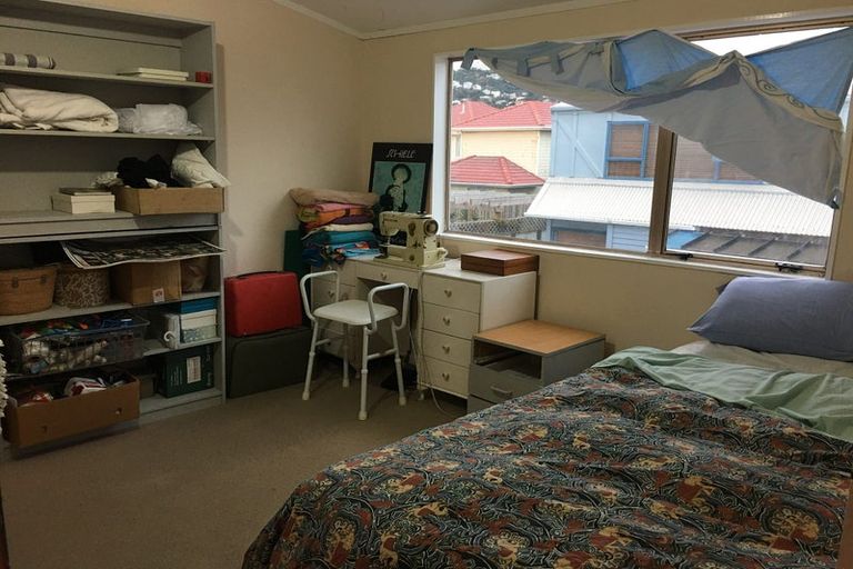 Photo of property in 2/30 Lyall Parade, Lyall Bay, Wellington, 6022