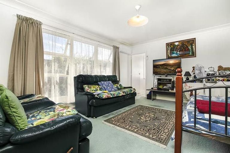 Photo of property in 2/23 Wyllie Road, Papatoetoe, Auckland, 2025