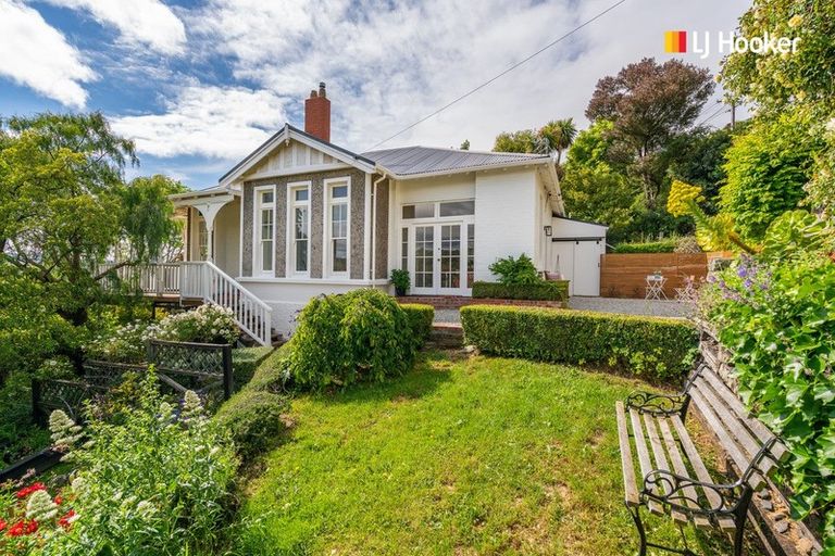 Photo of property in 47 Easther Crescent, Kew, Dunedin, 9012