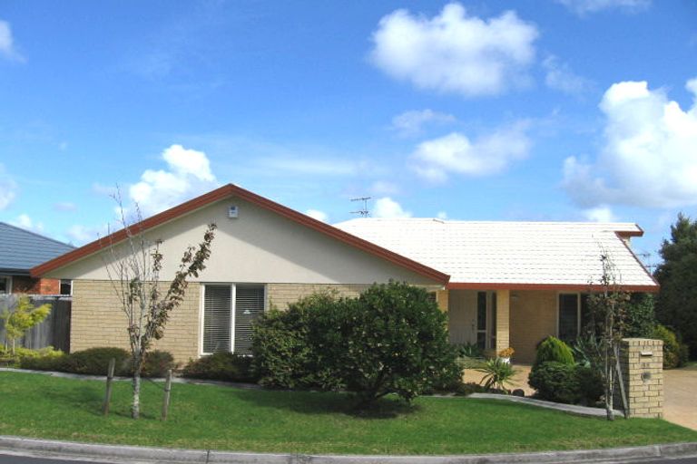 Photo of property in 55 Kingdale Road, Henderson, Auckland, 0610