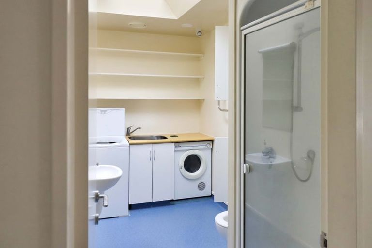 Photo of property in 40 Kilbirnie Crescent, Kilbirnie, Wellington, 6022