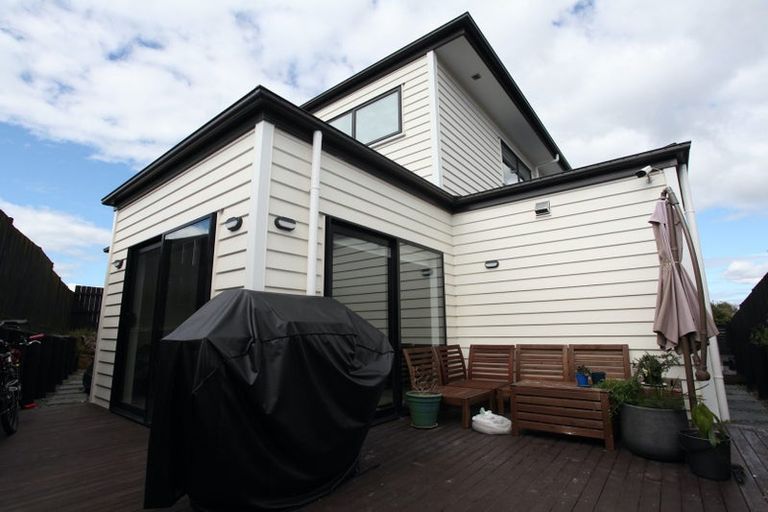 Photo of property in 10b Kurnell Drive, Botany Downs, Auckland, 2010
