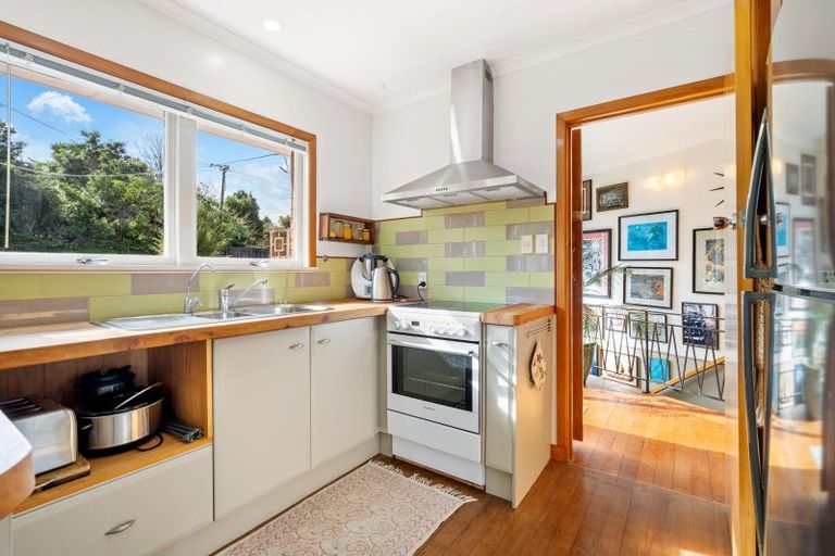 Photo of property in 17 Old Onerahi Road, Onerahi, Whangarei, 0110