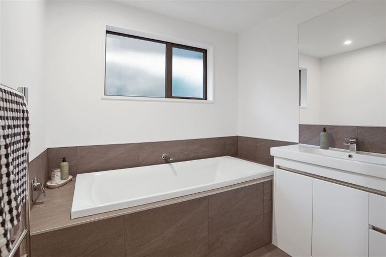 Photo of property in 14 Melissa Place, Burnside, Christchurch, 8042