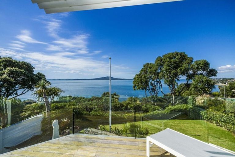 Photo of property in 31 Beach Road, Castor Bay, Auckland, 0620