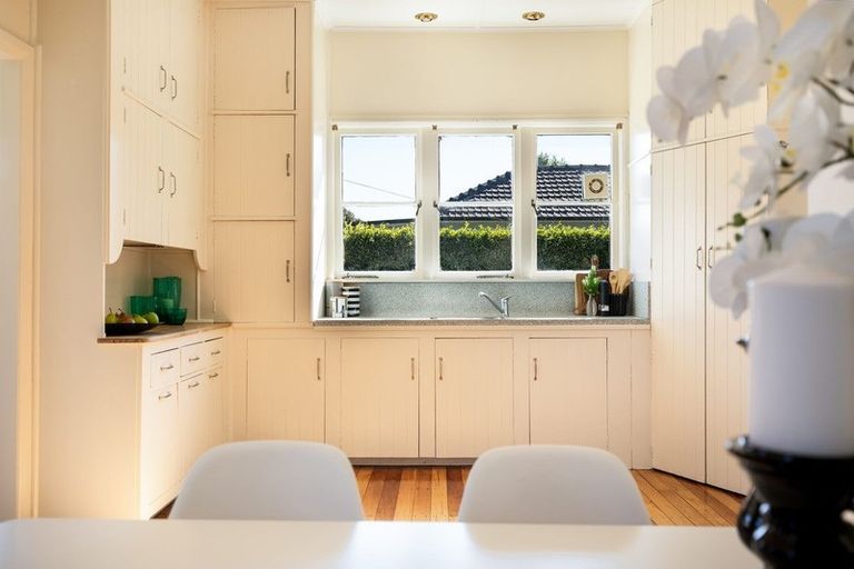 Photo of property in 127b Williams Street, Cambridge, 3434