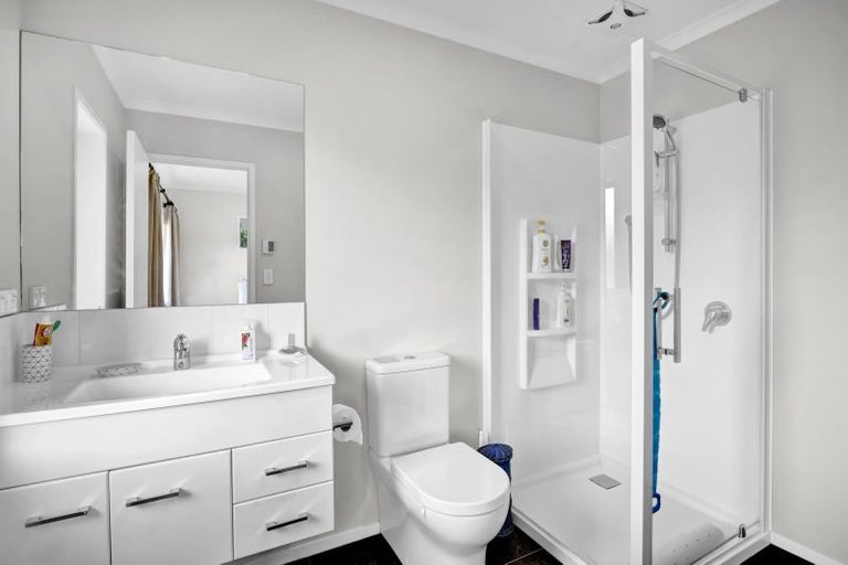 Photo of property in 120 Pohutukawa Place, Waiwhakaiho, New Plymouth, 4312