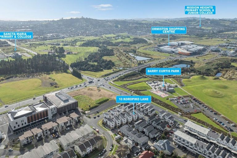 Photo of property in 10 Koropiko Lane, Flat Bush, Auckland, 2019