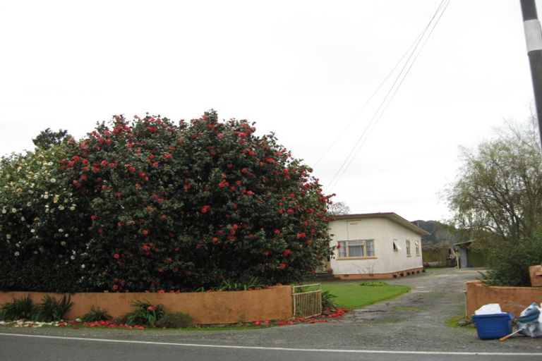 Photo of property in 70 Waitapu Road, Takaka, 7110