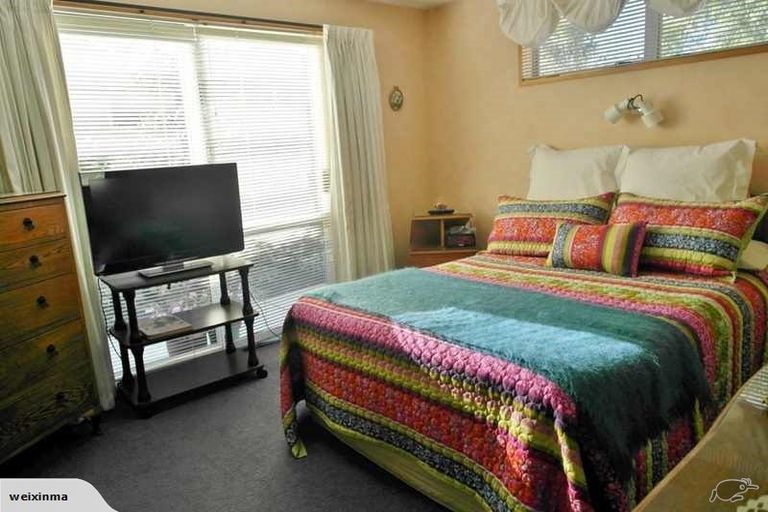 Photo of property in 2/8 Peverel Street, Riccarton, Christchurch, 8011