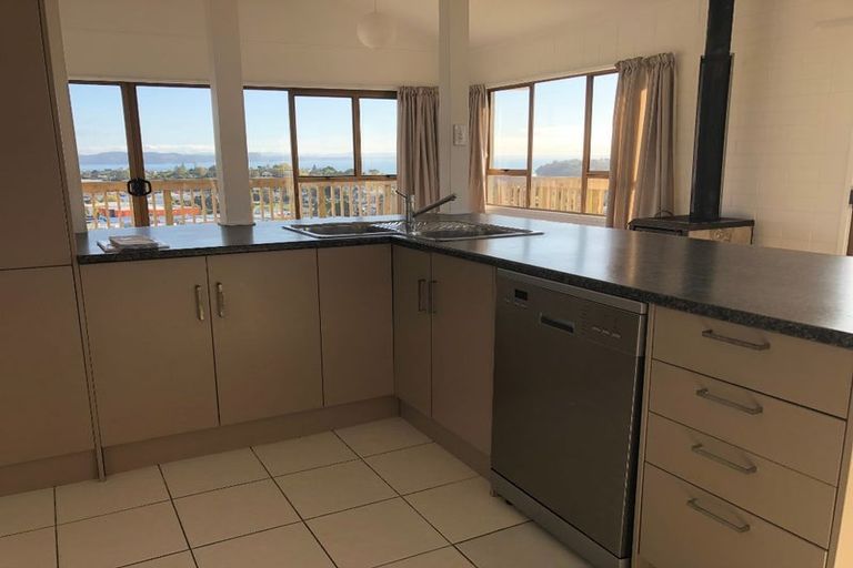 Photo of property in 85 Wade River Road, Stanmore Bay, Whangaparaoa, 0932