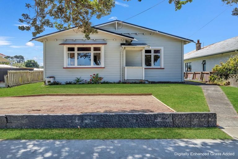 Photo of property in 6 Harper Street, Gonville, Whanganui, 4501