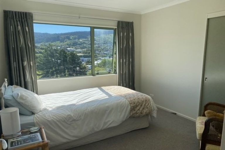 Photo of property in 3 Duncan Street, Tawa, Wellington, 5028