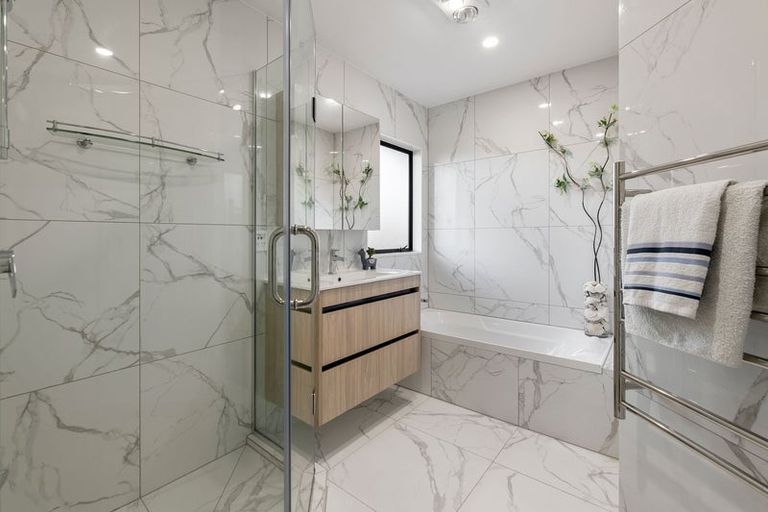 Photo of property in 1/5 Kenwick Place, Burswood, Auckland, 2013