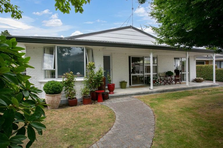 Photo of property in 9 Woodstock Crescent, Leamington, Cambridge, 3432