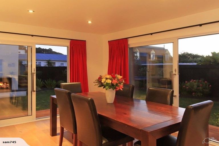 Photo of property in 19 Miro Street, Eastbourne, Lower Hutt, 5013
