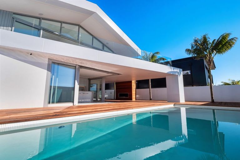 Photo of property in 88 Marine Parade, Mount Maunganui, 3116