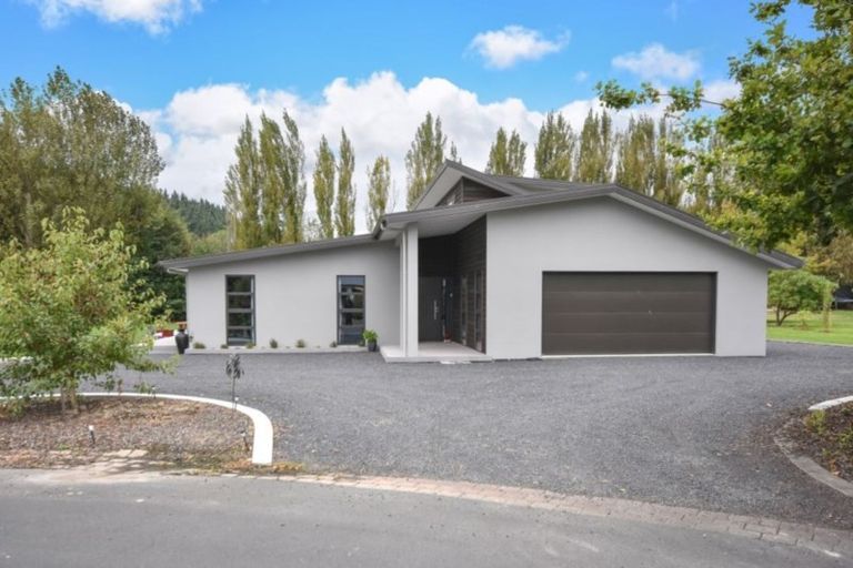 Photo of property in 1f Hoylake Street, Outram, 9019