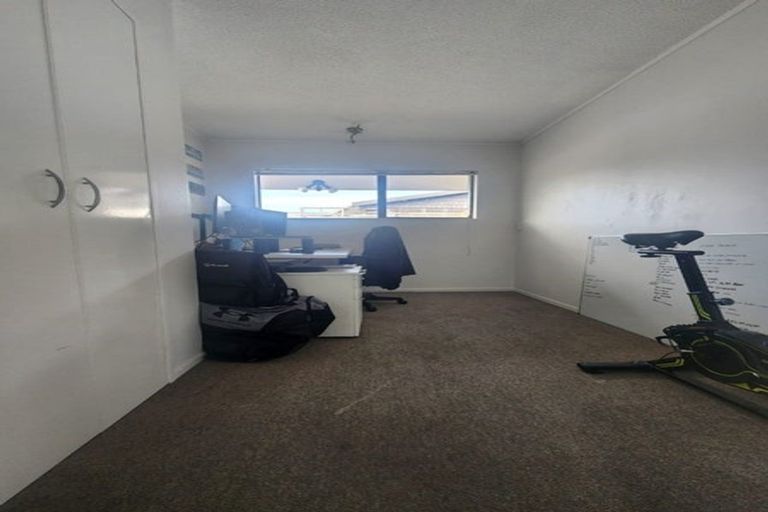 Photo of property in 11 Lorelei Place, Opaheke, Papakura, 2113