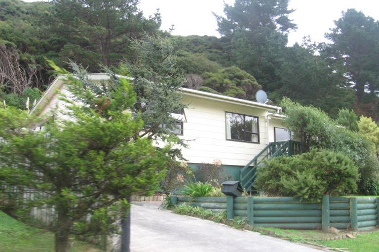 Photo of property in 34 Postgate Drive, Whitby, Porirua, 5024