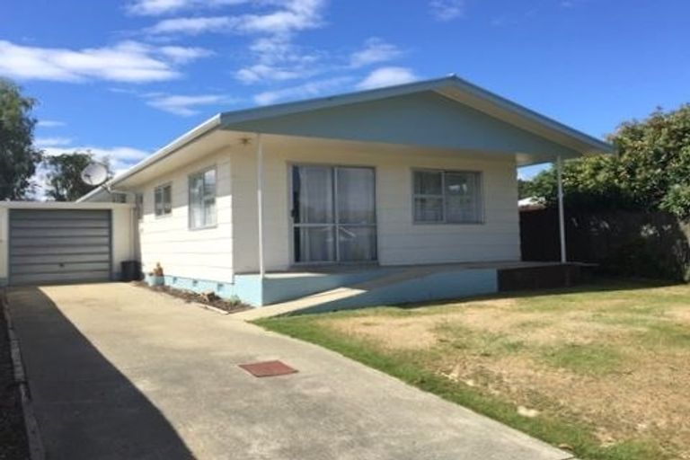 Photo of property in 8a Windlesham Place, Wakefield, 7025