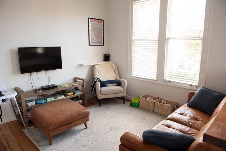 Photo of property in 32 Stanley Street, Berhampore, Wellington, 6023