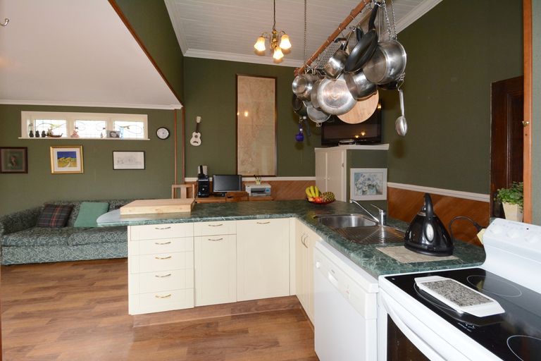 Photo of property in 9 Queens Drive, Saint Kilda, Dunedin, 9012