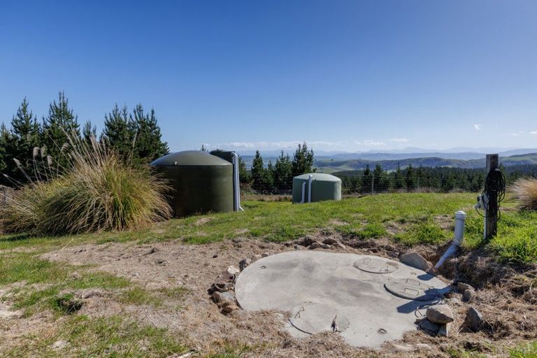 Photo of property in 246 Centrewood Park Road, Waimate, 7977