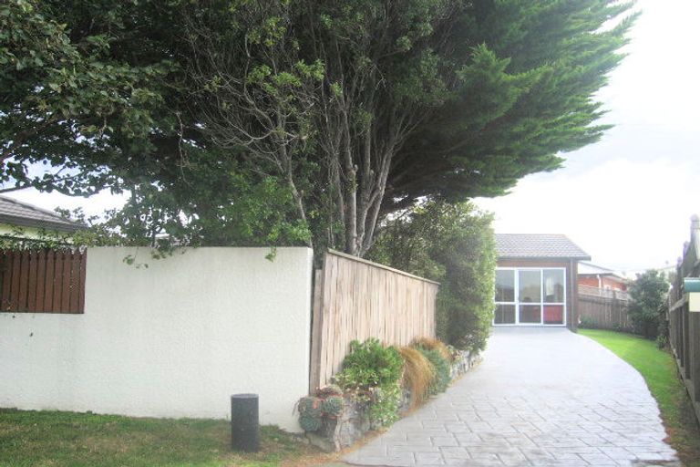 Photo of property in 7 Lemonwood Grove, Maungaraki, Lower Hutt, 5010