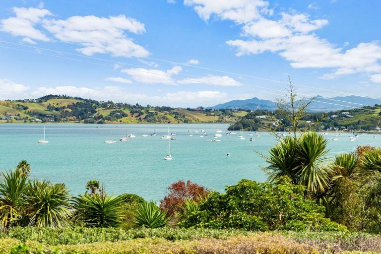 Photo of property in 4 Sunset Parade, Parua Bay, Whangarei, 0174