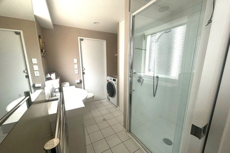 Photo of property in Terrace Heights Apartments, 3d/163 The Terrace, Wellington Central, Wellington, 6011