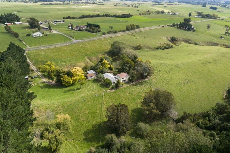 Photo of property in 815 Reid Line East, Bunnythorpe, Palmerston North, 4481
