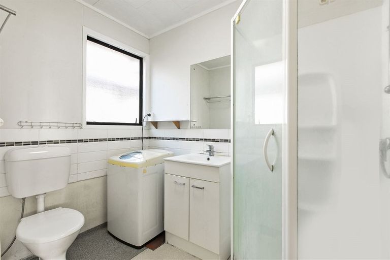 Photo of property in 23 Sheralee Place, Bucklands Beach, Auckland, 2014