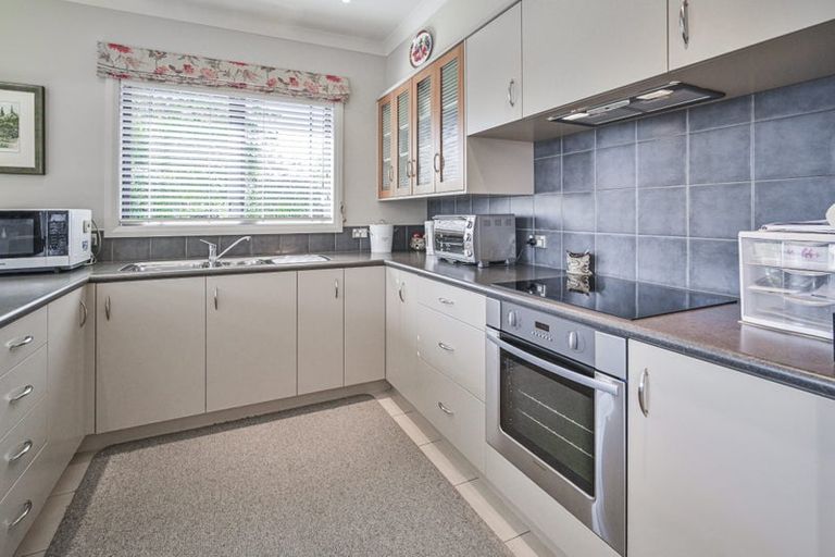 Photo of property in 4a Lindsay Street, Havelock North, 4130