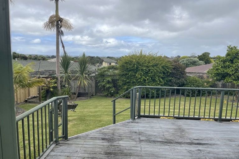 Photo of property in 17 Summerland Drive, Henderson, Auckland, 0612