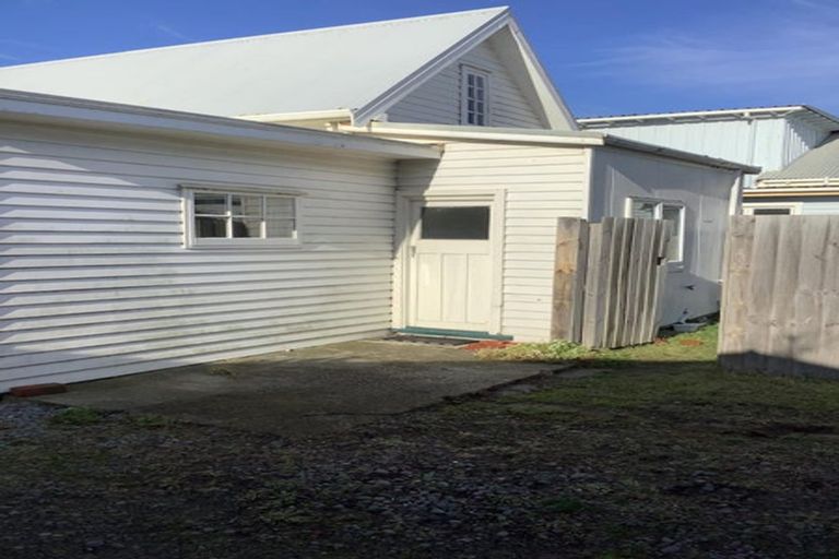 Photo of property in 261 Marine Parade, New Brighton, Christchurch, 8061
